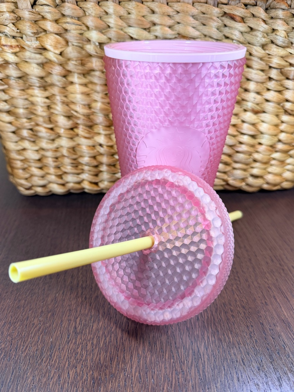 Starbucks 16oz Textured Pink Studded Tumbler - New with Tags - Picture 3 of 7